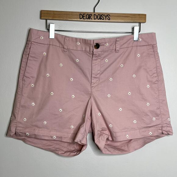 Old Navy Everyday Short Pink Flower Shorts - Picture 1 of 6